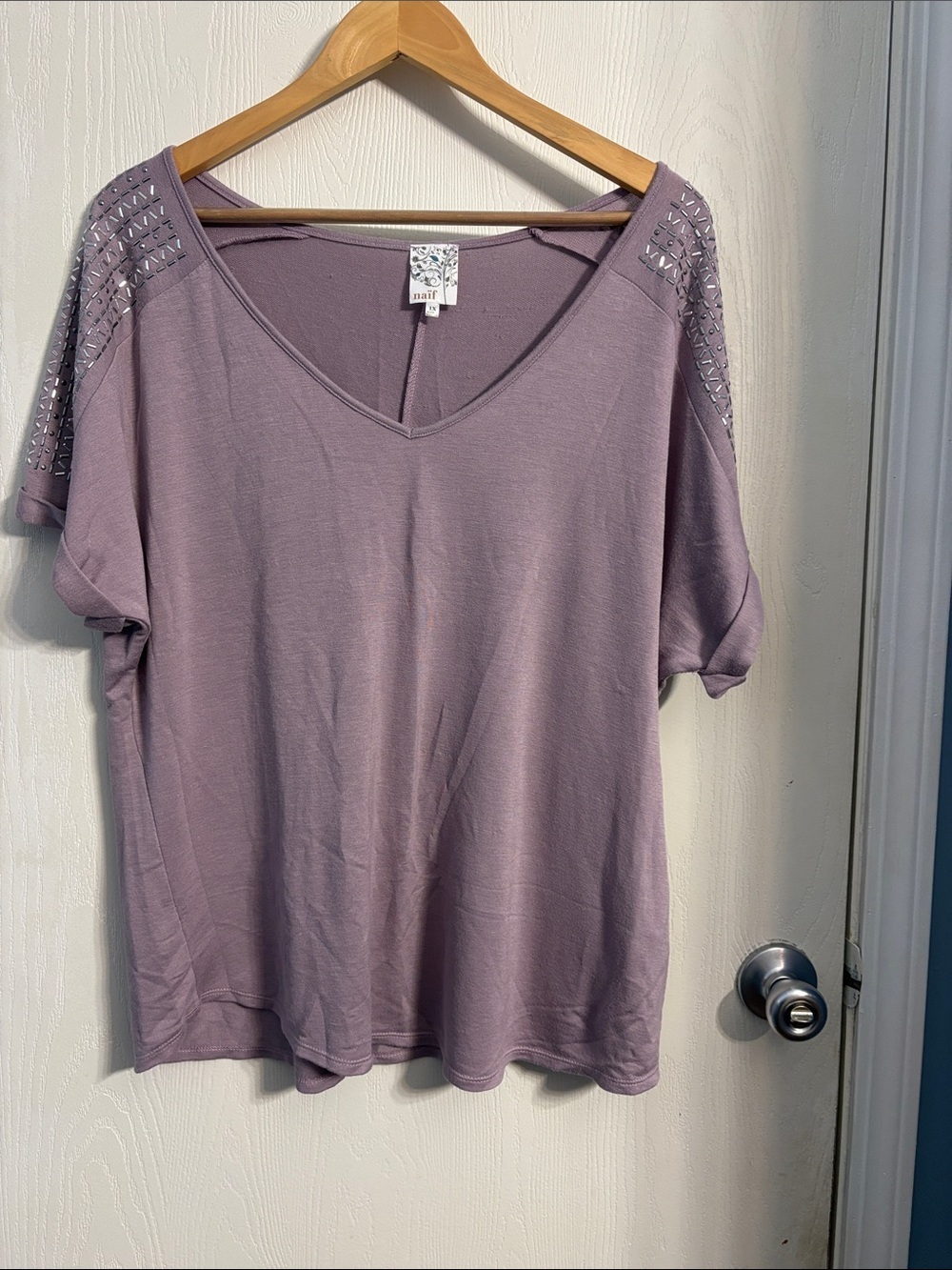 NAIF Dusty Mauve V-Neck Short Sleeve Top with Shoulder Studs